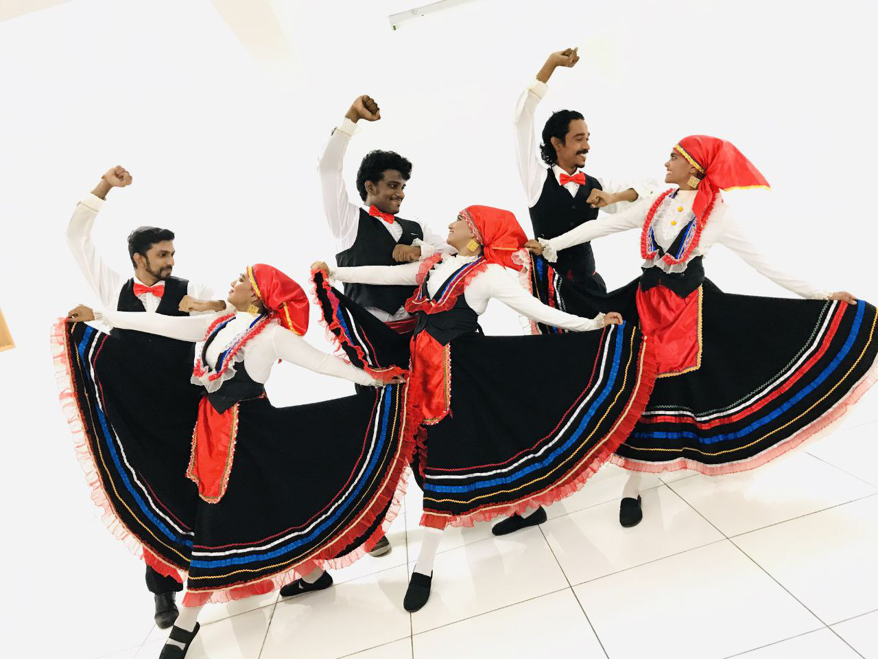 Srimathi Savithri Vellaithan - Founder & Artistic Director